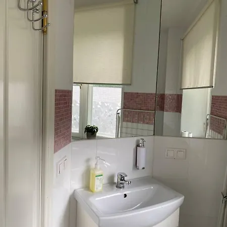 Гостевой дом Private 5 Min Walk From Old Town Таллин