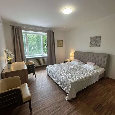 Гостевой дом Private 5 Min Walk From Old Town